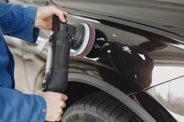 Direct Auto : L’Expert Multi-Services à Chilly-Mazarin – De la Mécanique à la Rénovation de Jantes